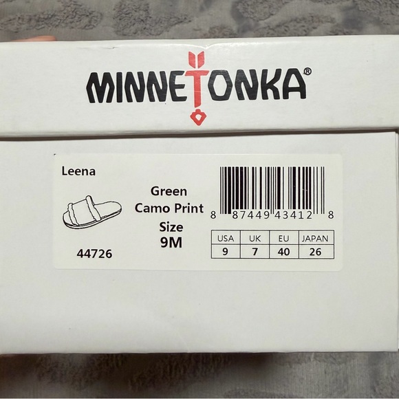 Minnetonka Leena Camo Faux Fur Women's Slides Size 9 - Picture 4 of 4